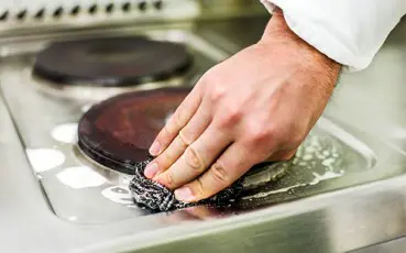 kitchen stove cleaning