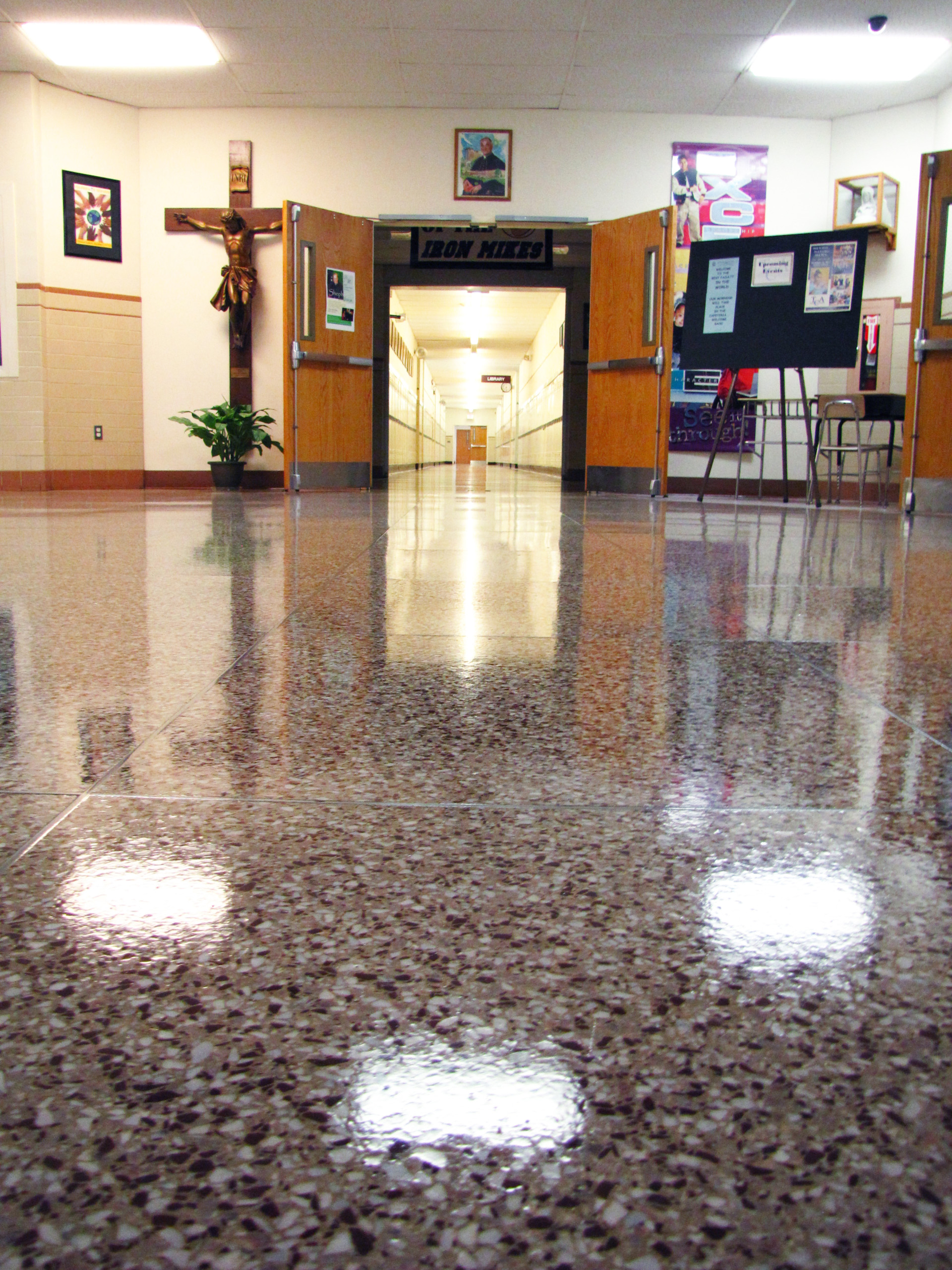 Commercial cleaning for school